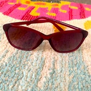 Elle sunglasses reddish color